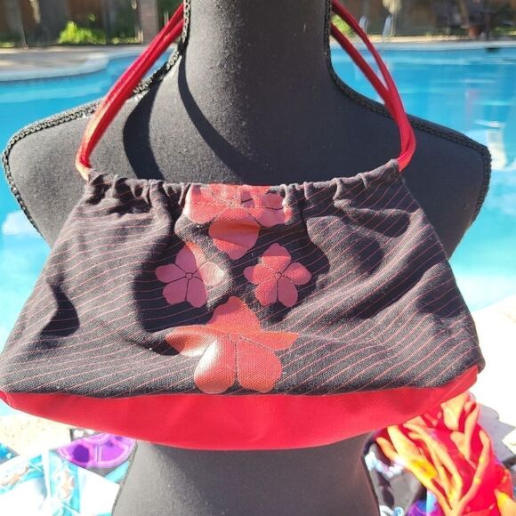 Victoria Secret small red and black floral purse - Picture 1 of 6